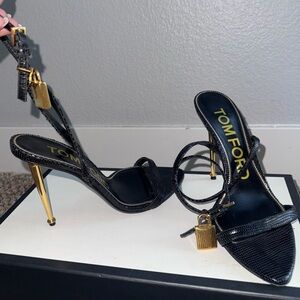TOM FORD LAMINATED NAPPA LEATHER PADLOCK POINTY SANDAL
